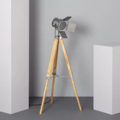 Edit Bioskop Tripod Floor Lamp - Wood
